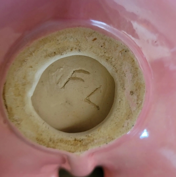 Vintage Pink Leaf Candy Dish Ceramic Pottery Mid Century Modern Made in USA - Picture 5 of 5